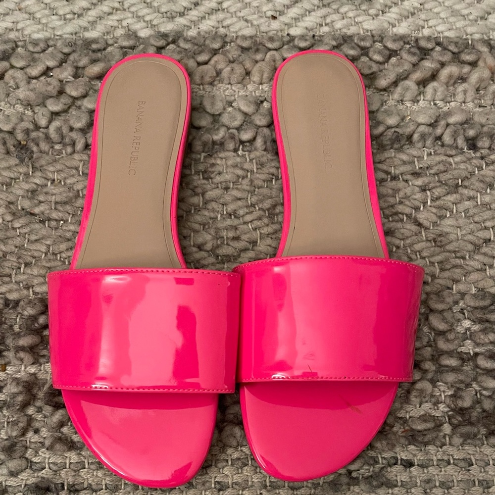 Banana Republic slides